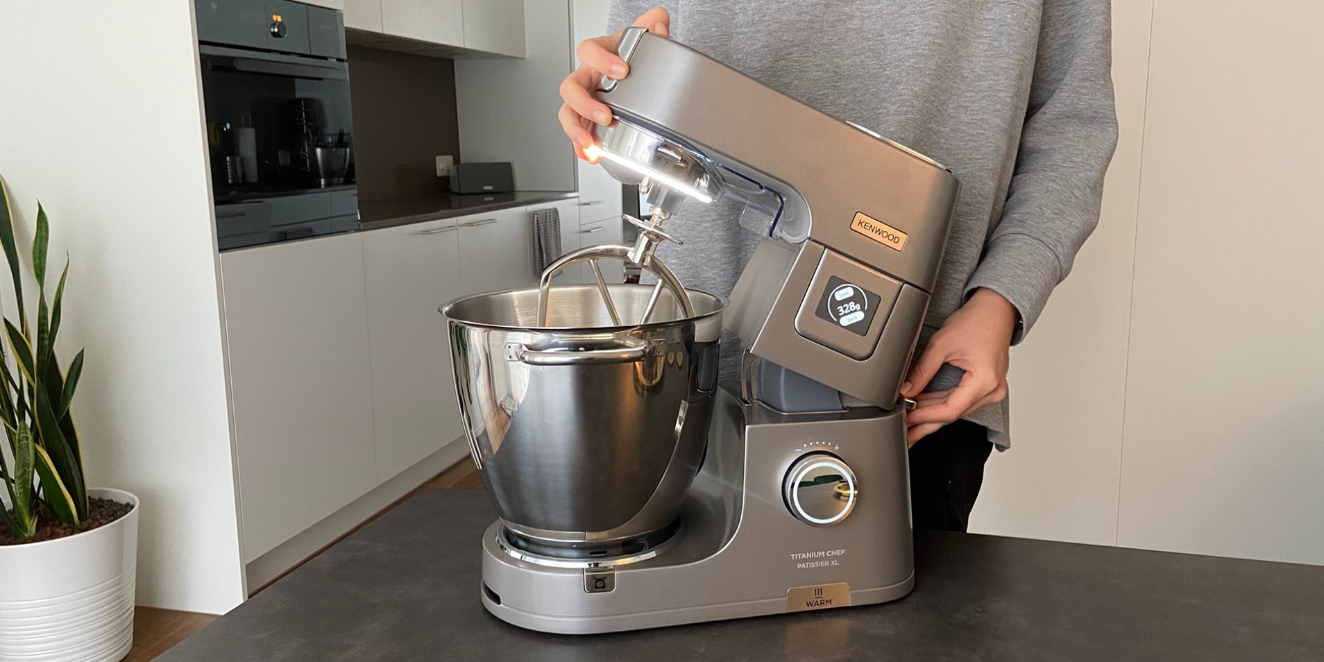 Testing the luxury kitchen machine by Kenwood Galaxus
